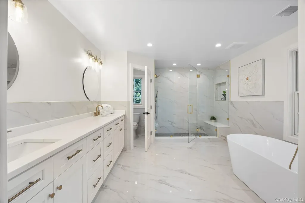 3637 John Street Wantagh NY 11793