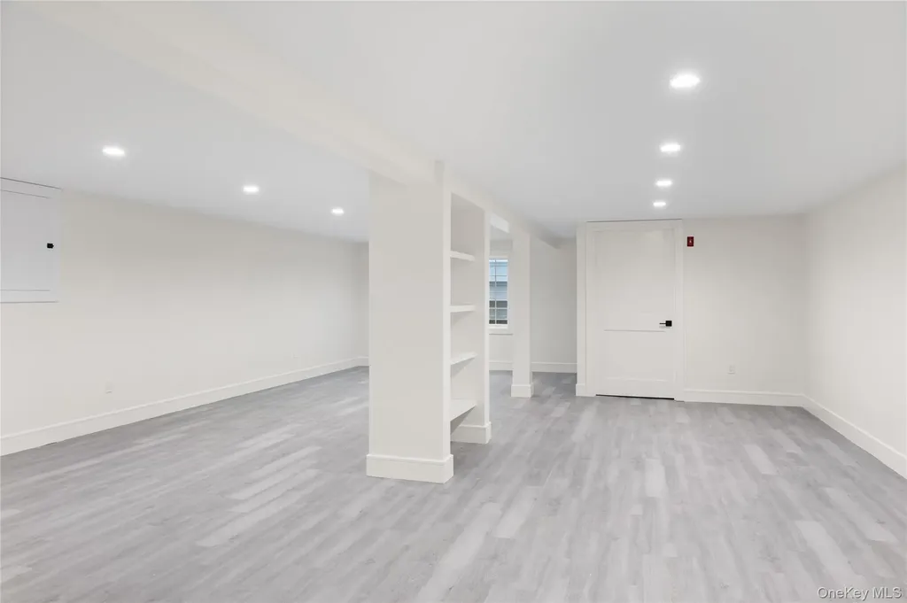 3637 John Street Wantagh NY 11793