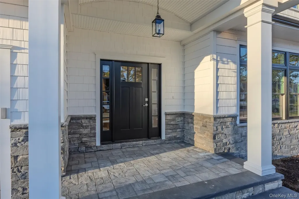 3637 John Street Wantagh NY 11793