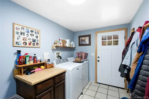 191 White Schoolhouse Road Rhinebeck NY 12572