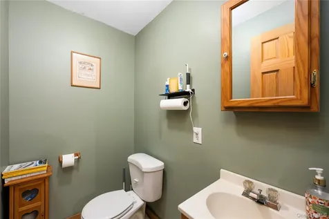 191 White Schoolhouse Road Rhinebeck NY 12572