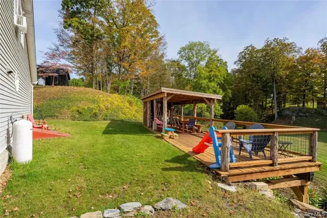 191 White Schoolhouse Road Rhinebeck NY 12572