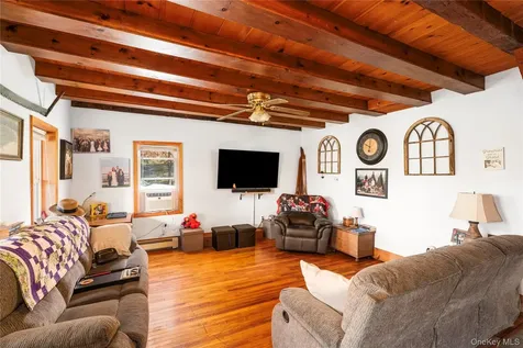 191 White Schoolhouse Road Rhinebeck NY 12572