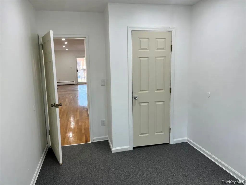 1012 E 233rd Street Bronx NY 10466