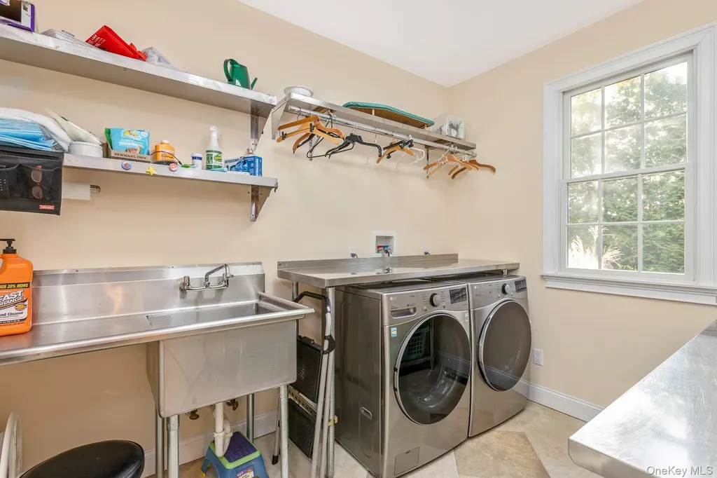 4 Martin Avenue Shoreham NY 11786