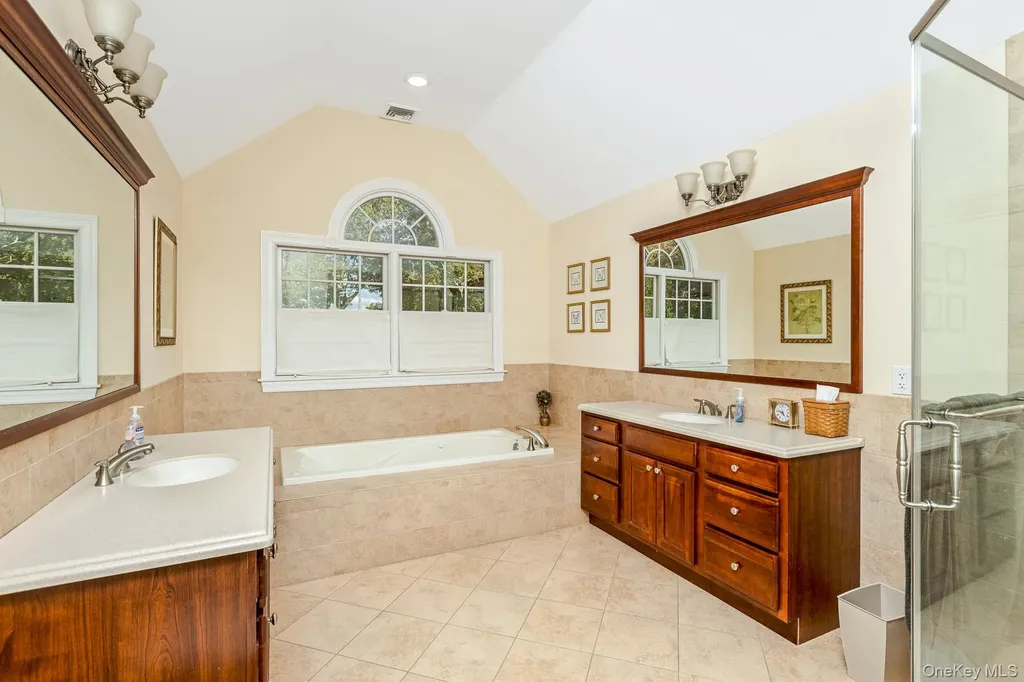 4 Martin Avenue Shoreham NY 11786