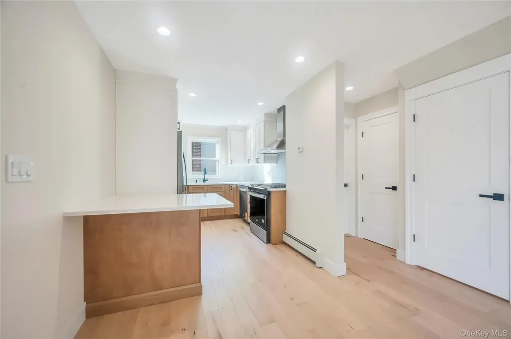 732 Woodside Drive Wantagh NY 11793