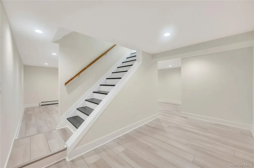 732 Woodside Drive Wantagh NY 11793