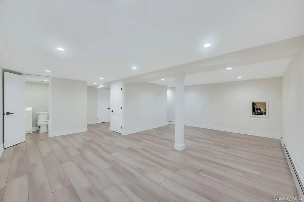732 Woodside Drive Wantagh NY 11793