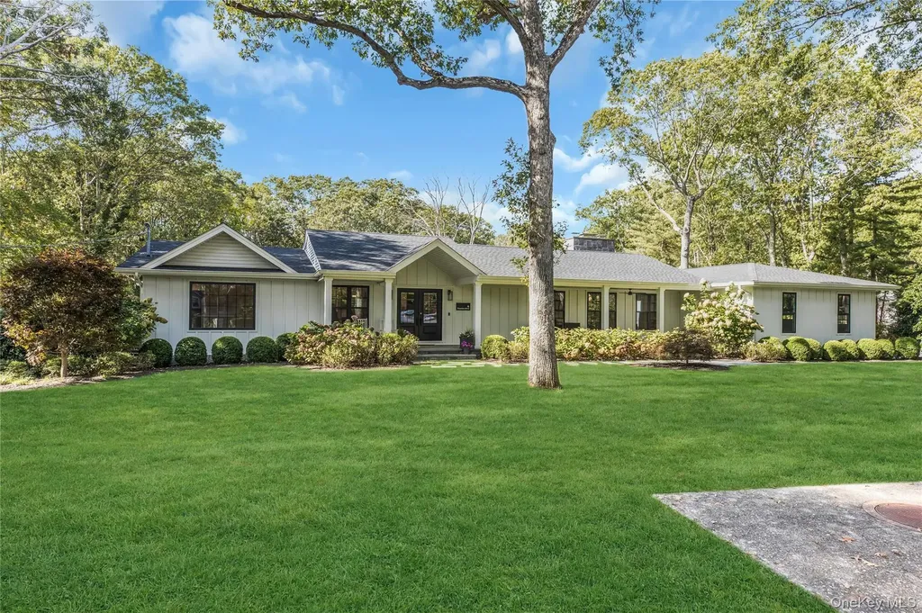 4 Treeview Drive Melville NY 11747