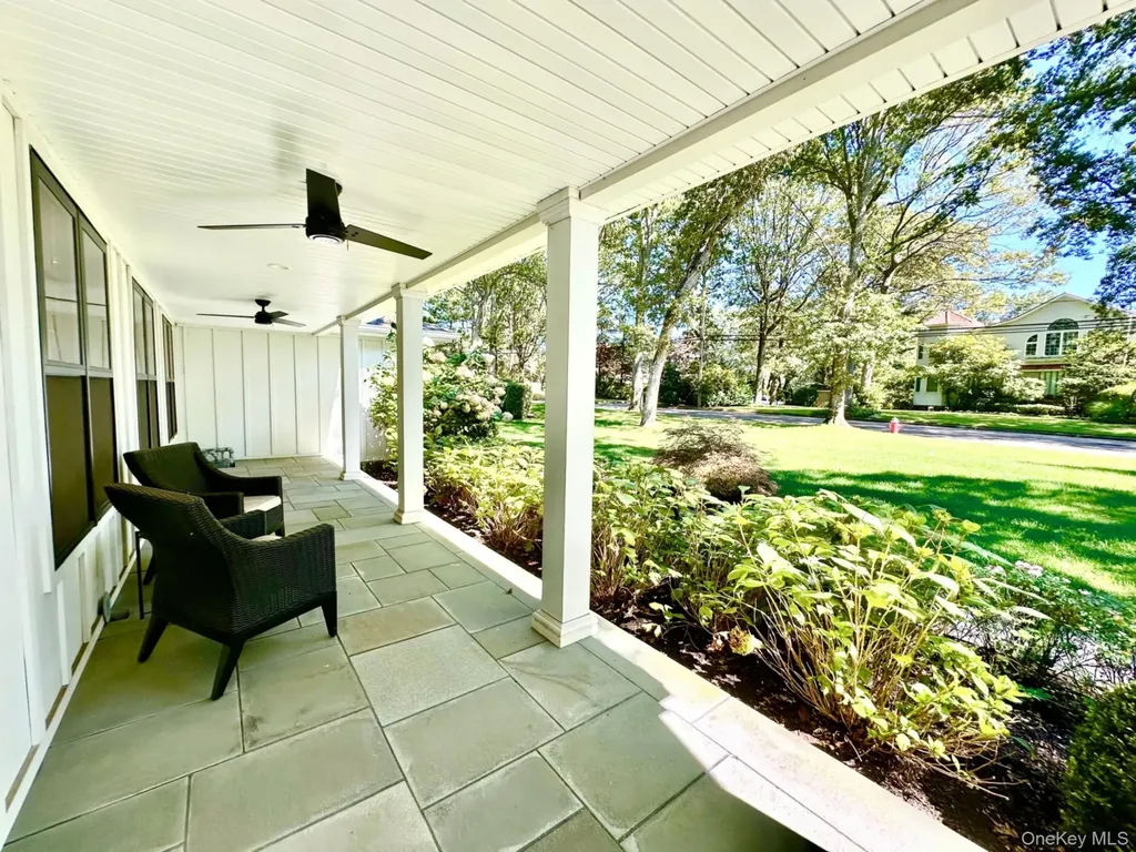 4 Treeview Drive Melville NY 11747