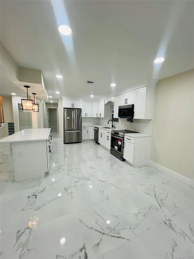 107 Sequoia Drive Coram NY 11727