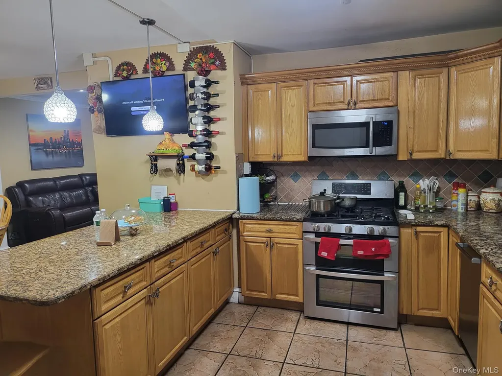 61 Wheeler Road Central Islip NY 11722