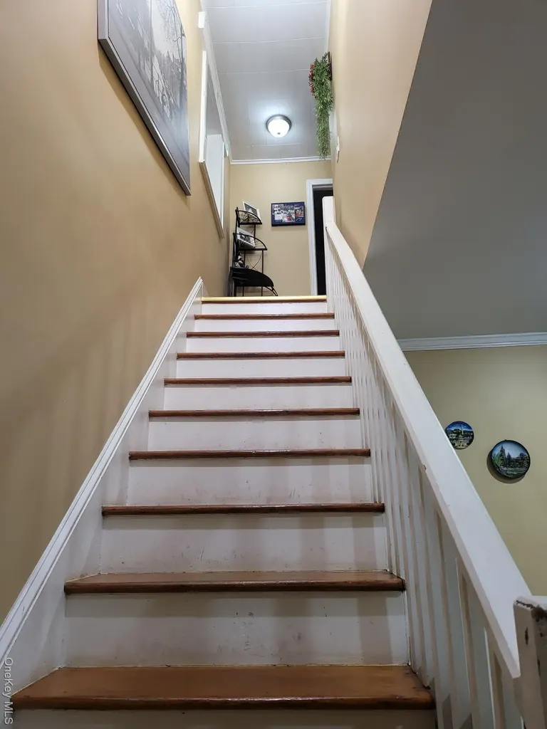 61 Wheeler Road Central Islip NY 11722