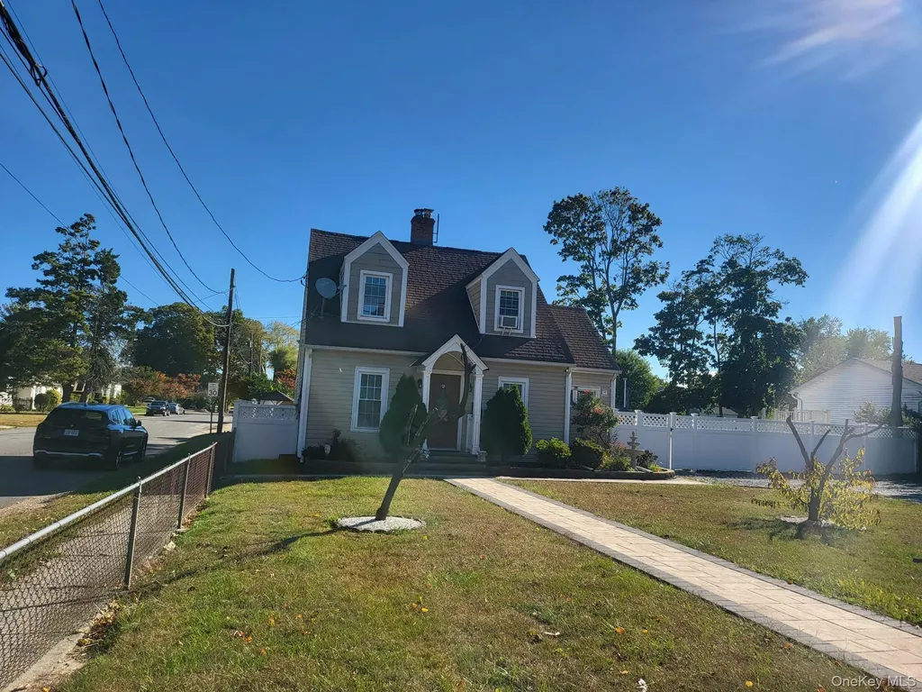 61 Wheeler Road Central Islip NY 11722
