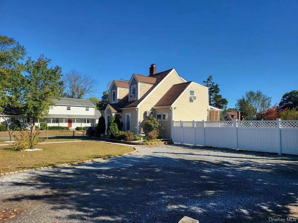 61 Wheeler Road Central Islip NY 11722