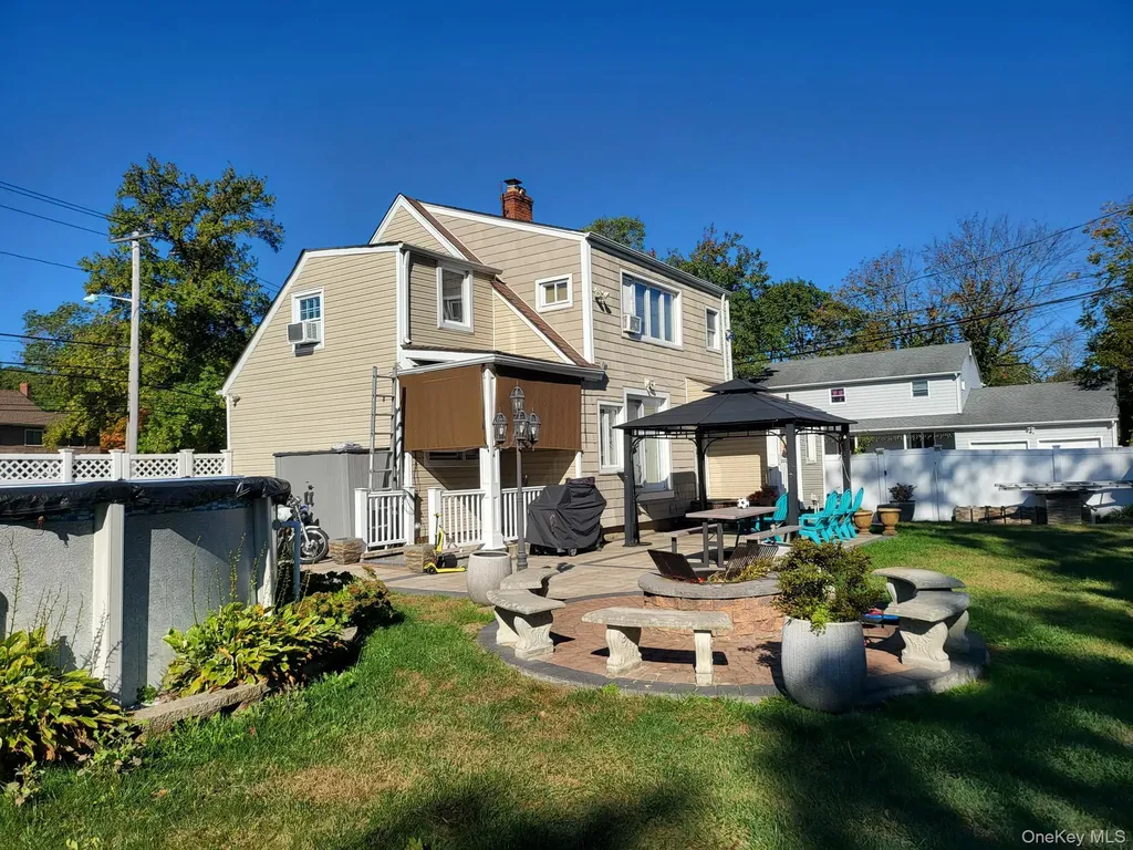 61 Wheeler Road Central Islip NY 11722