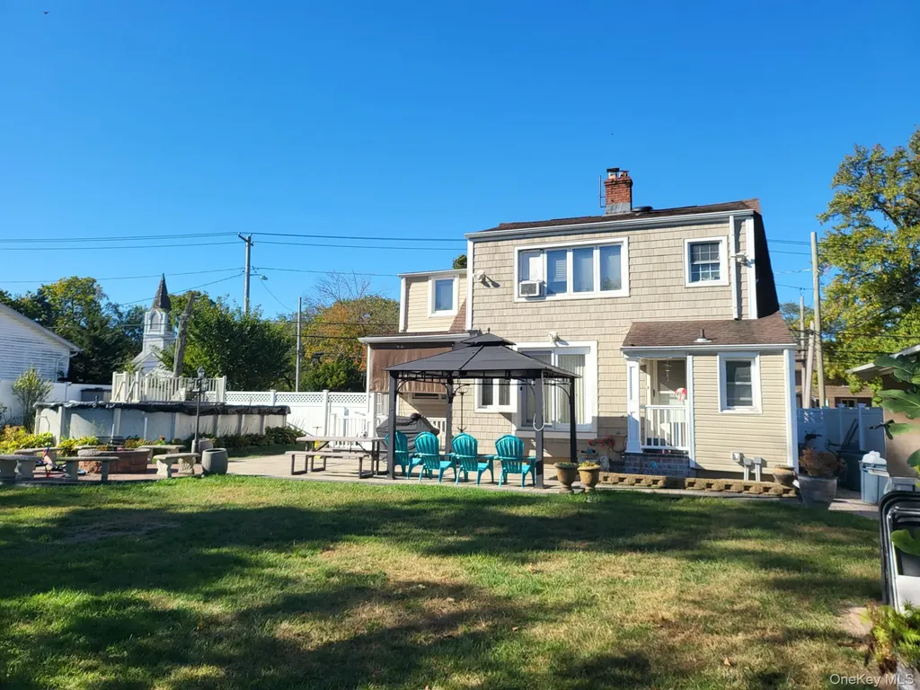 61 Wheeler Road Central Islip NY 11722