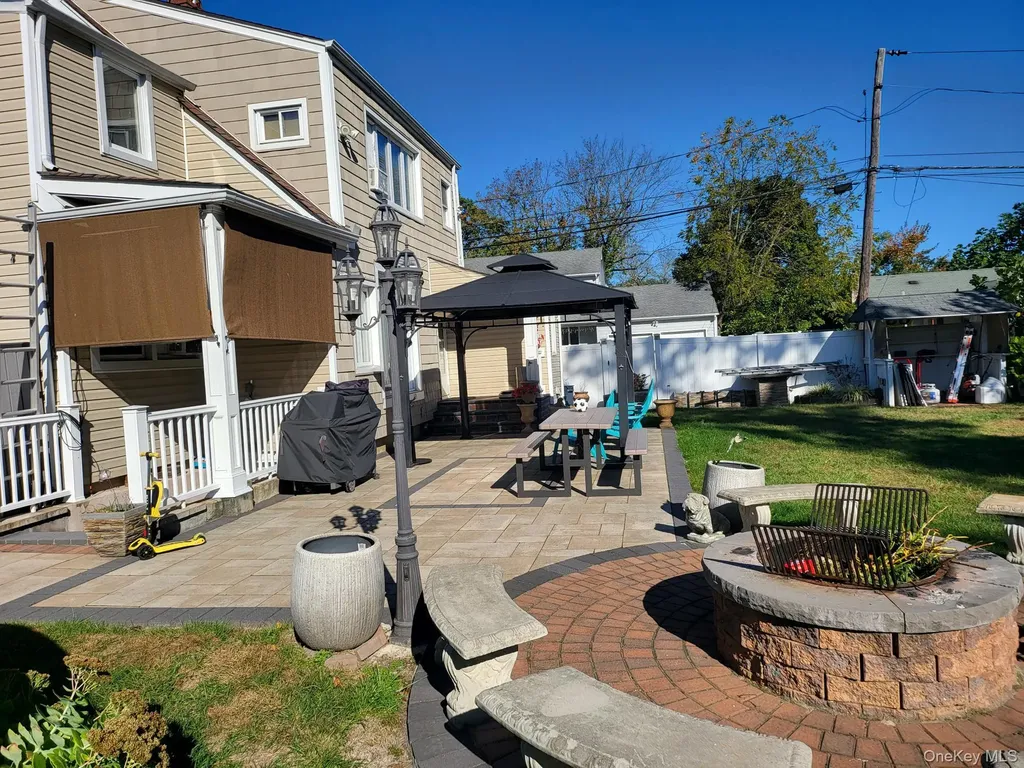 61 Wheeler Road Central Islip NY 11722