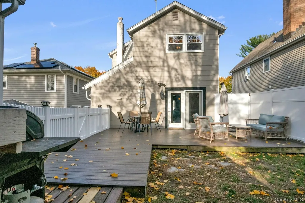 8 Eldridge Avenue Ossining NY 10562