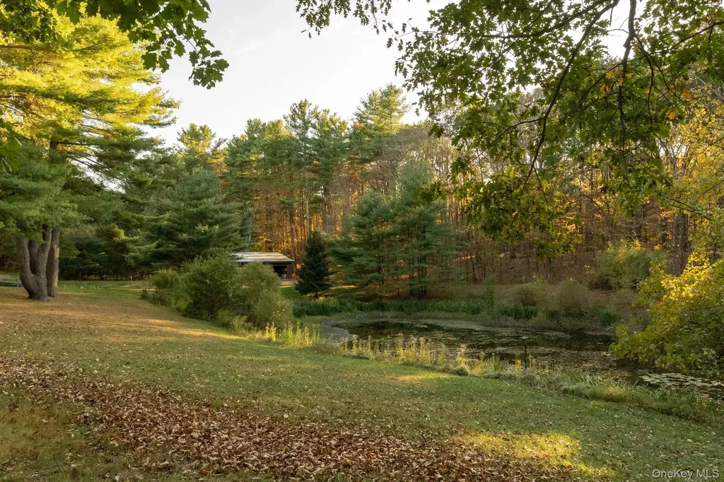 77 Merwin Lake Road Kinderhook NY 12106
