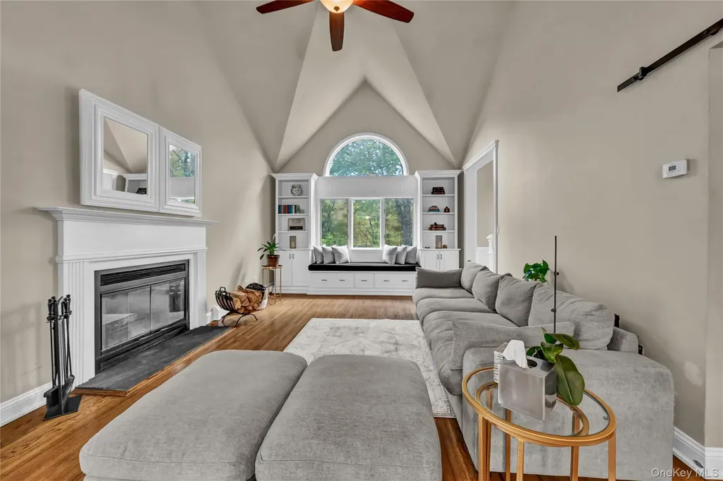 151 Oak Ridge Circle Mahopac NY 10541