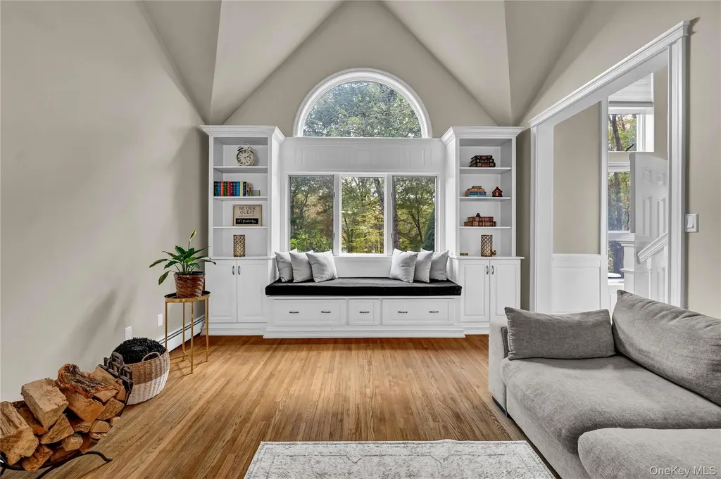 151 Oak Ridge Circle Mahopac NY 10541