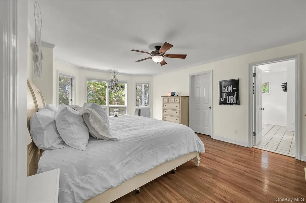 151 Oak Ridge Circle Mahopac NY 10541