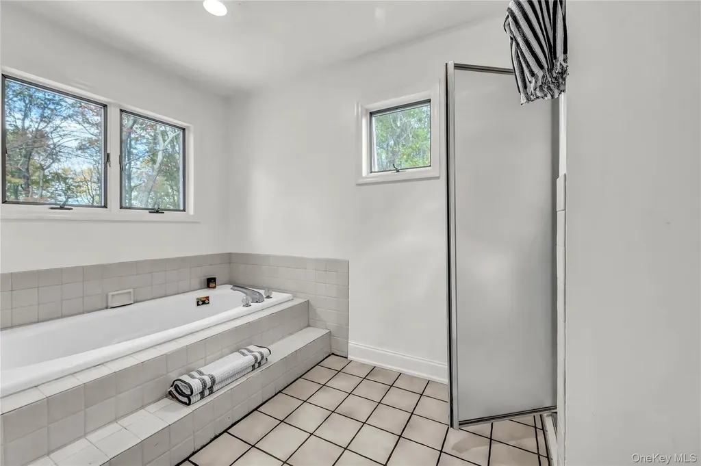 151 Oak Ridge Circle Mahopac NY 10541