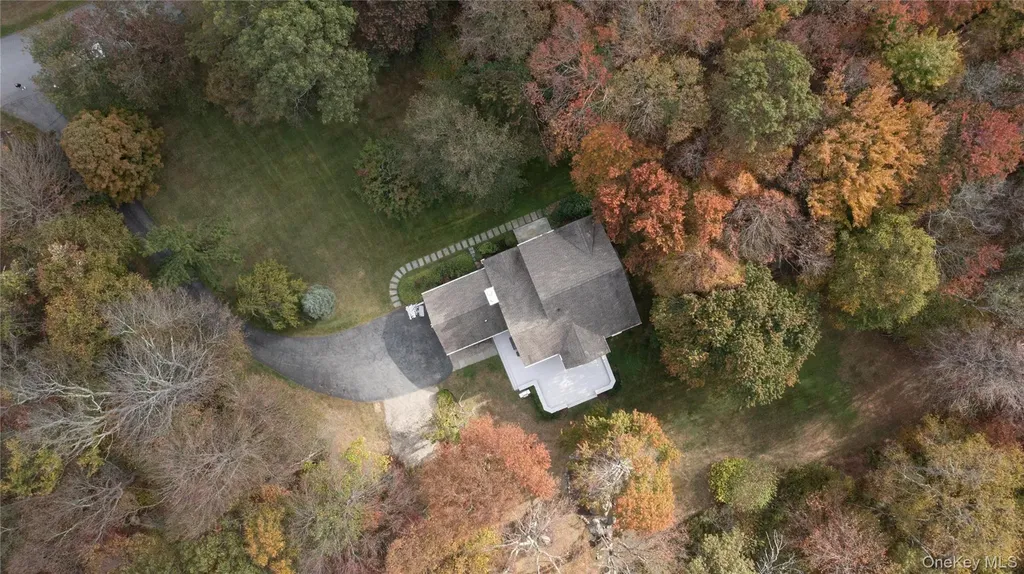 151 Oak Ridge Circle Mahopac NY 10541