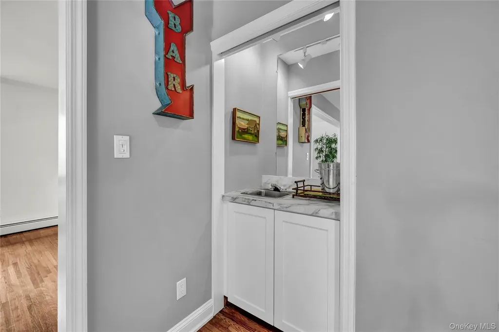 151 Oak Ridge Circle Mahopac NY 10541