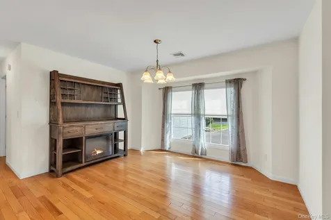 92 Barrett Avenue Bayport NY 11705