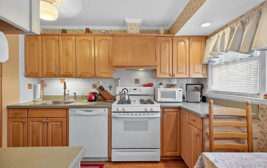 1 Marlowe Place Greenlawn NY 11740