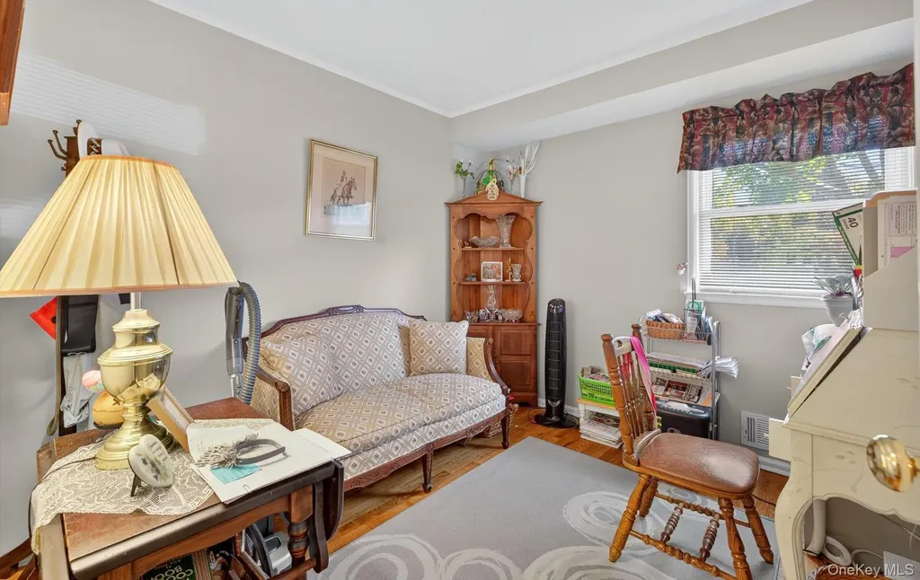 1 Marlowe Place Greenlawn NY 11740