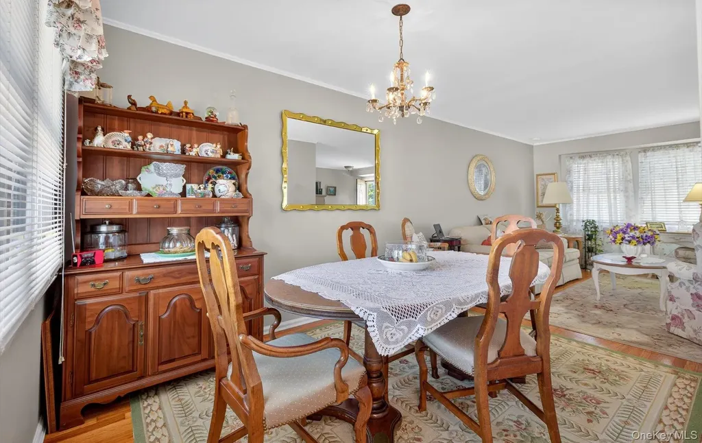 1 Marlowe Place Greenlawn NY 11740