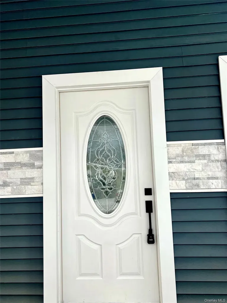 145 Academy Avenue Middletown NY 10940