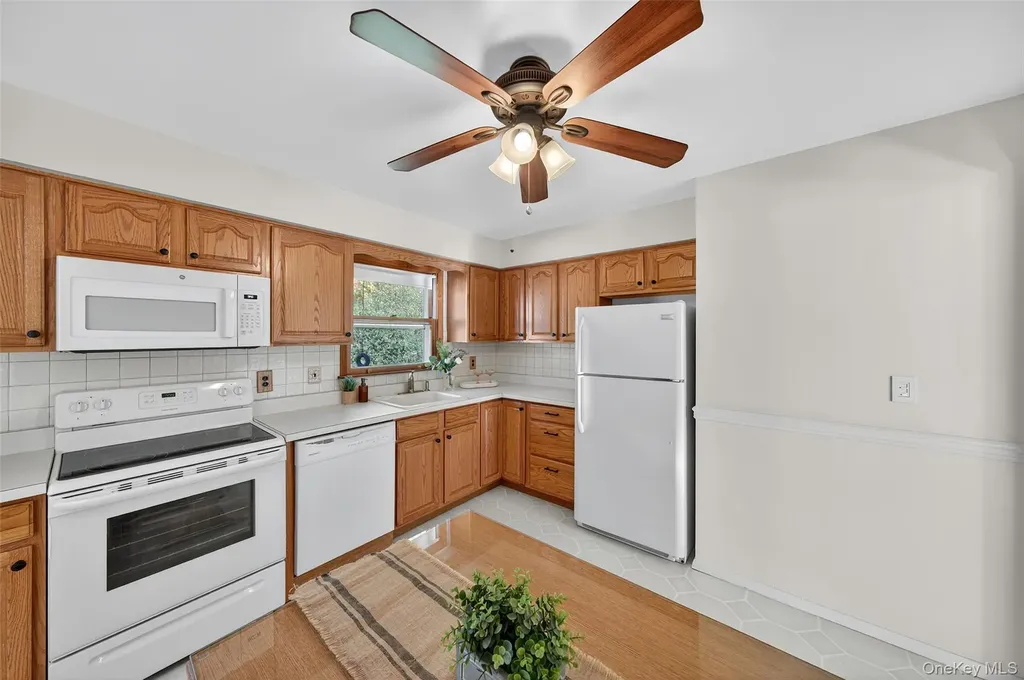 18 Rondack Road Middletown NY 10941