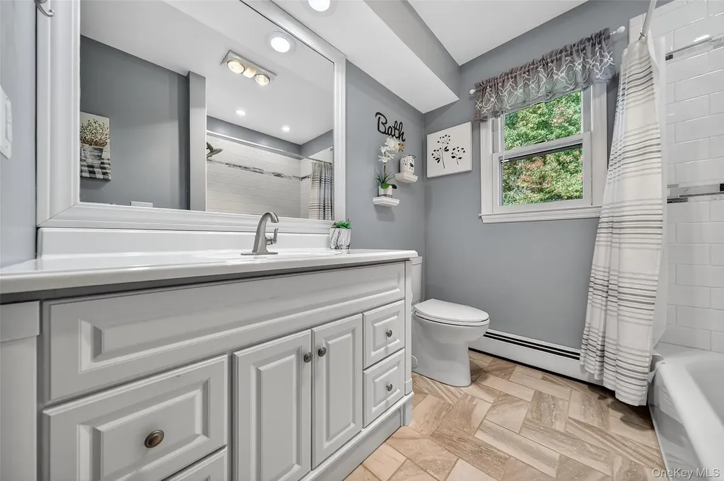 18 Rondack Road Middletown NY 10941