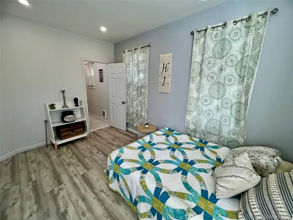 126 W Main Street Middletown NY 10940