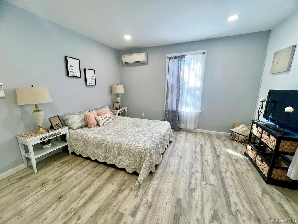 126 W Main Street Middletown NY 10940