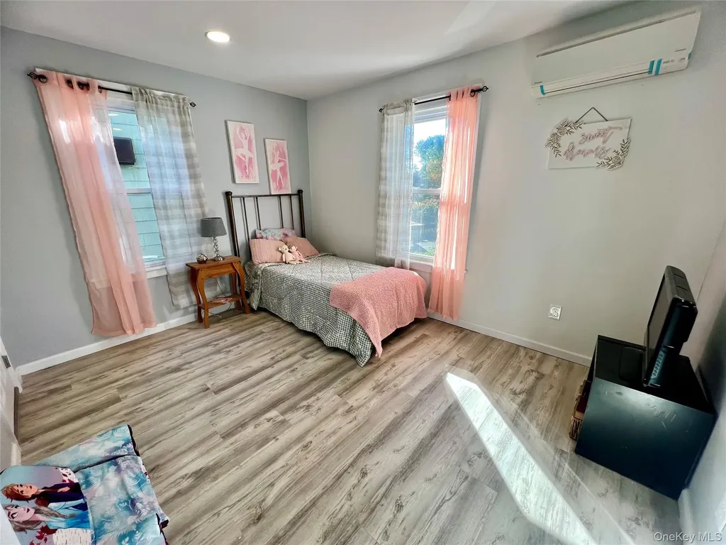 126 W Main Street Middletown NY 10940