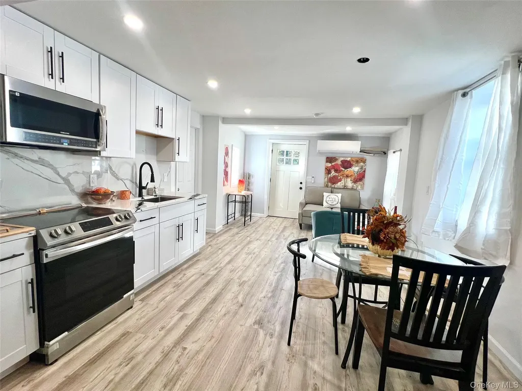 126 W Main Street Middletown NY 10940