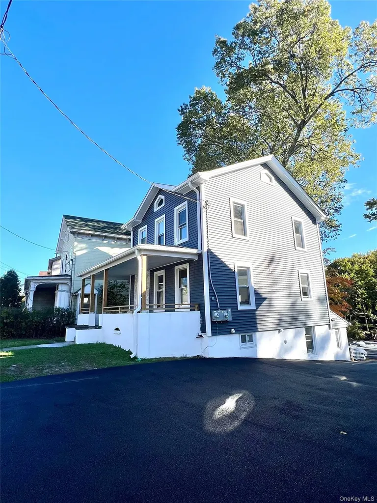 126 W Main Street Middletown NY 10940
