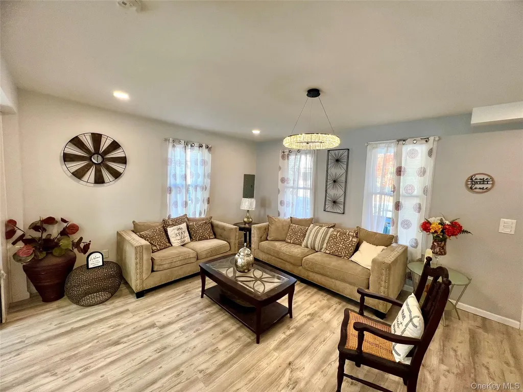 126 W Main Street Middletown NY 10940