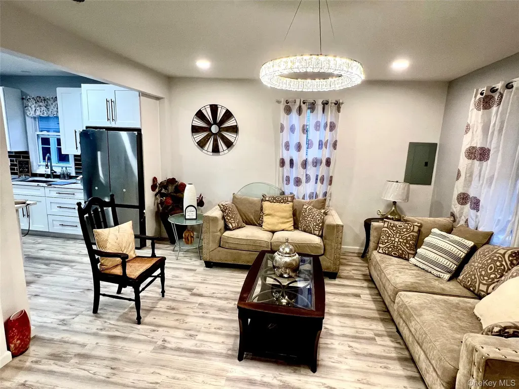 126 W Main Street Middletown NY 10940