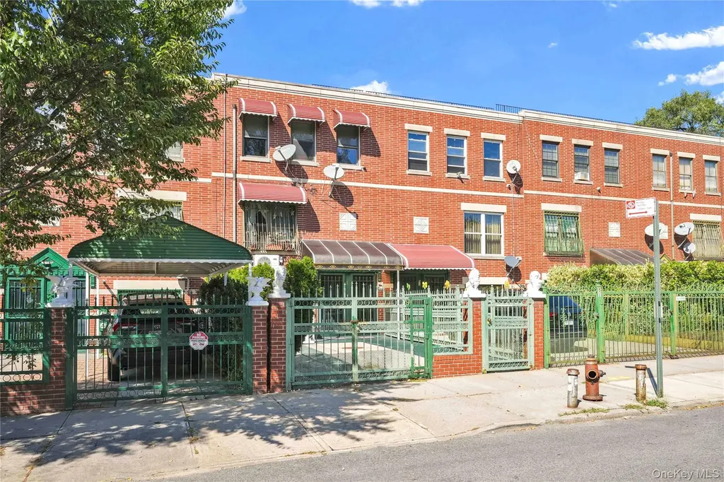 49 Hull Street Brooklyn NY 11233