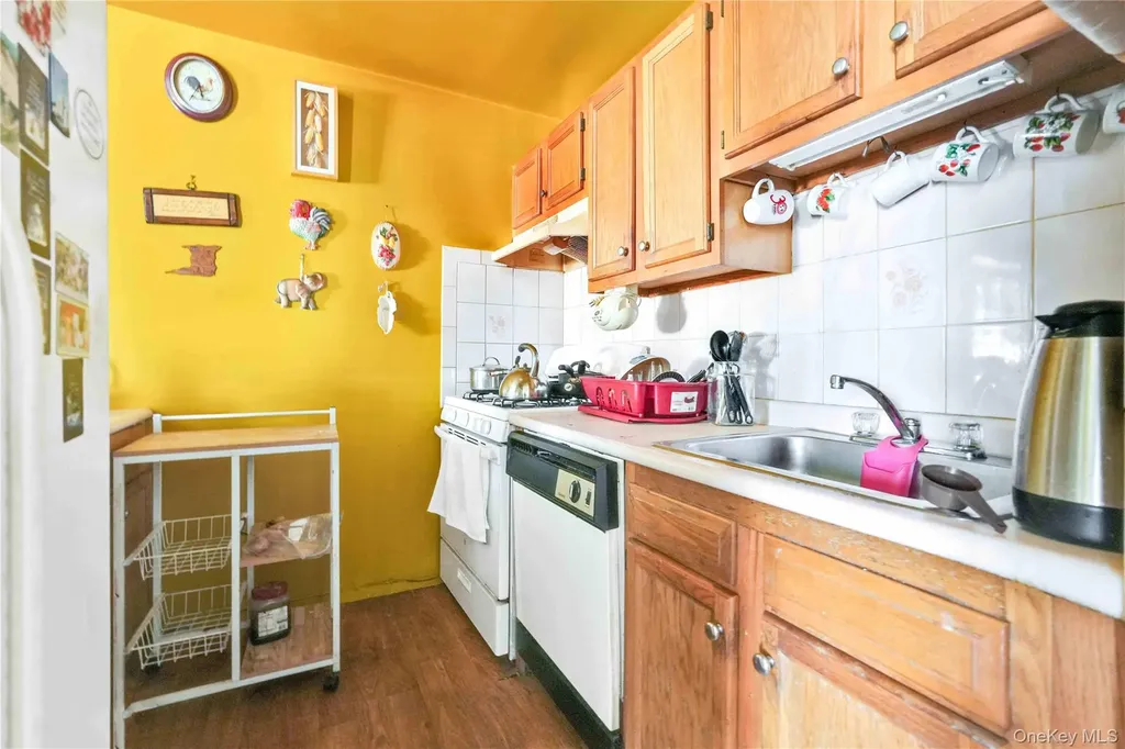49 Hull Street Brooklyn NY 11233