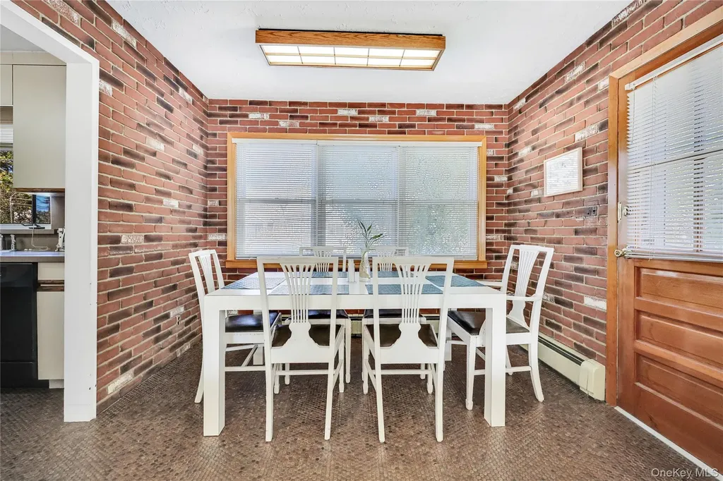 7 Park Circle Cedarhurst NY 11516