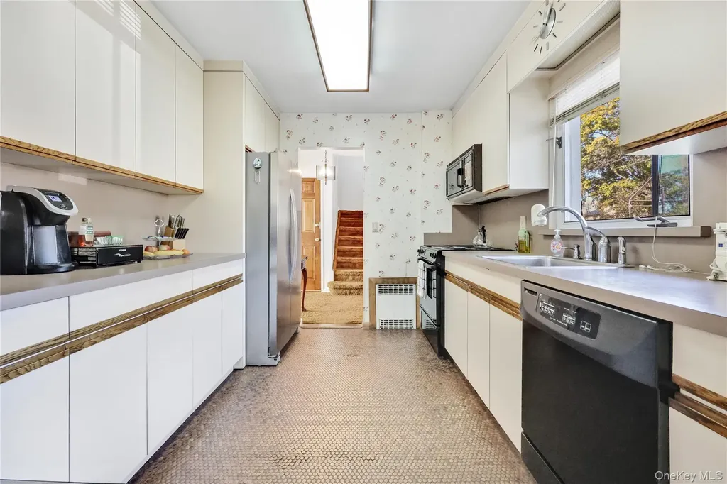 7 Park Circle Cedarhurst NY 11516