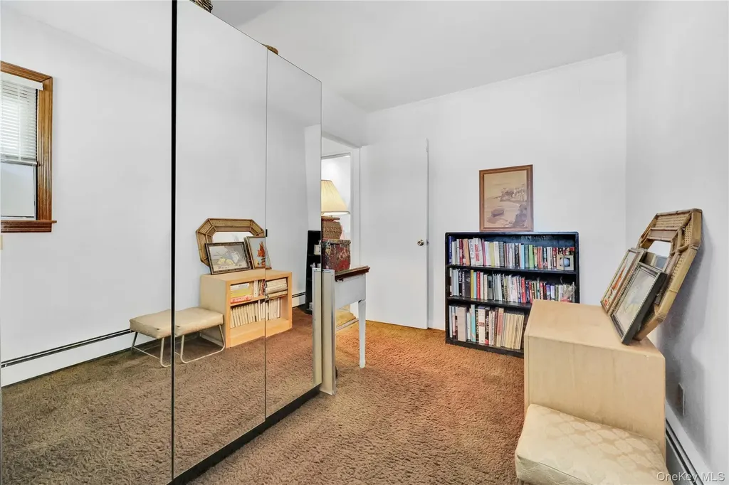 7 Park Circle Cedarhurst NY 11516